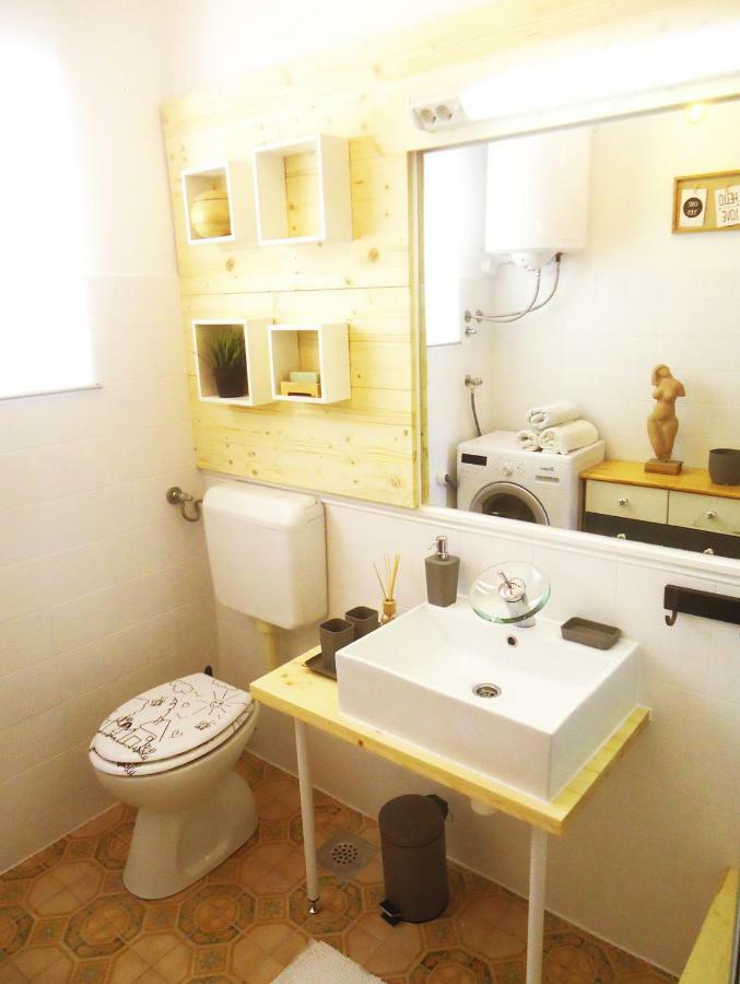 Apartman For 4 - Lovreta Makarska Exterior photo